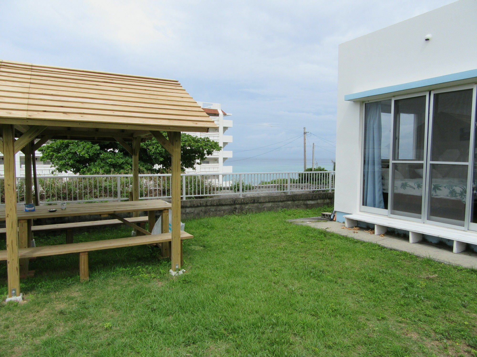 Guest House Diamond Yomitan Extérieur photo